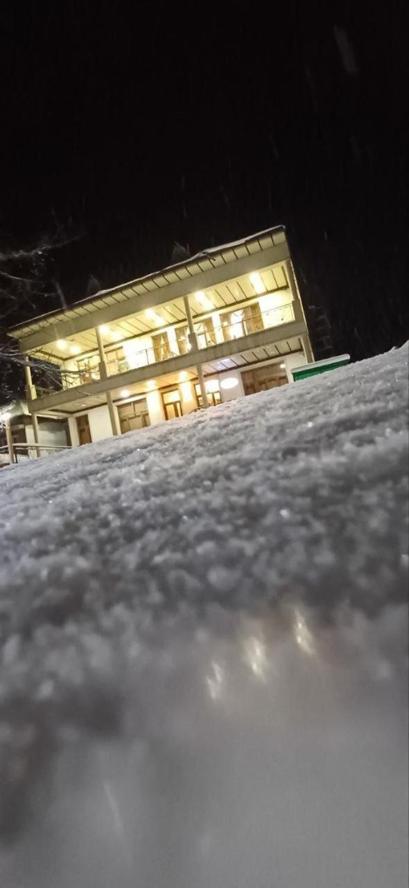 Зона Отдых Apachi В Горах Чимган Hotell Exteriör bild