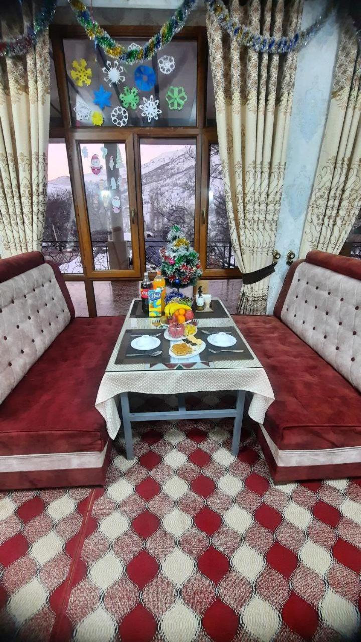 Зона Отдых Apachi В Горах Чимган Hotell Exteriör bild